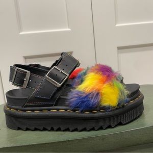 New Dr. Martens Voss II Fluffy Faux Fur Strap Sandals Black Size 6 27348889
